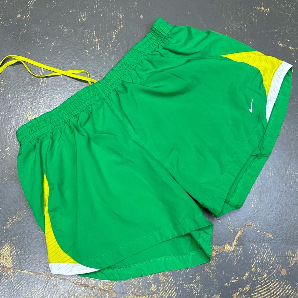 Nike Tempo Dry Core 4” Running Shorts 371670-331 Large Green Ace